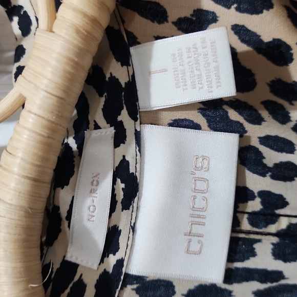 Chico's leaord print button down long sleeve 100% cotton no-iron blouse size 1 - Picture 3 of 6